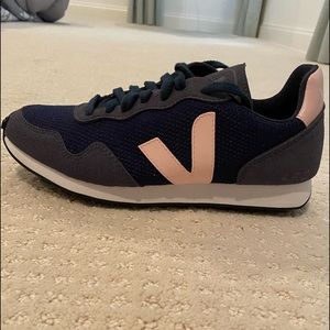 Veja SDU Vegan Sneakers
